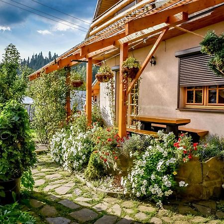 بورونين Ciukrowa Chatka Sauna & Jacuzzi المظهر الخارجي الصورة