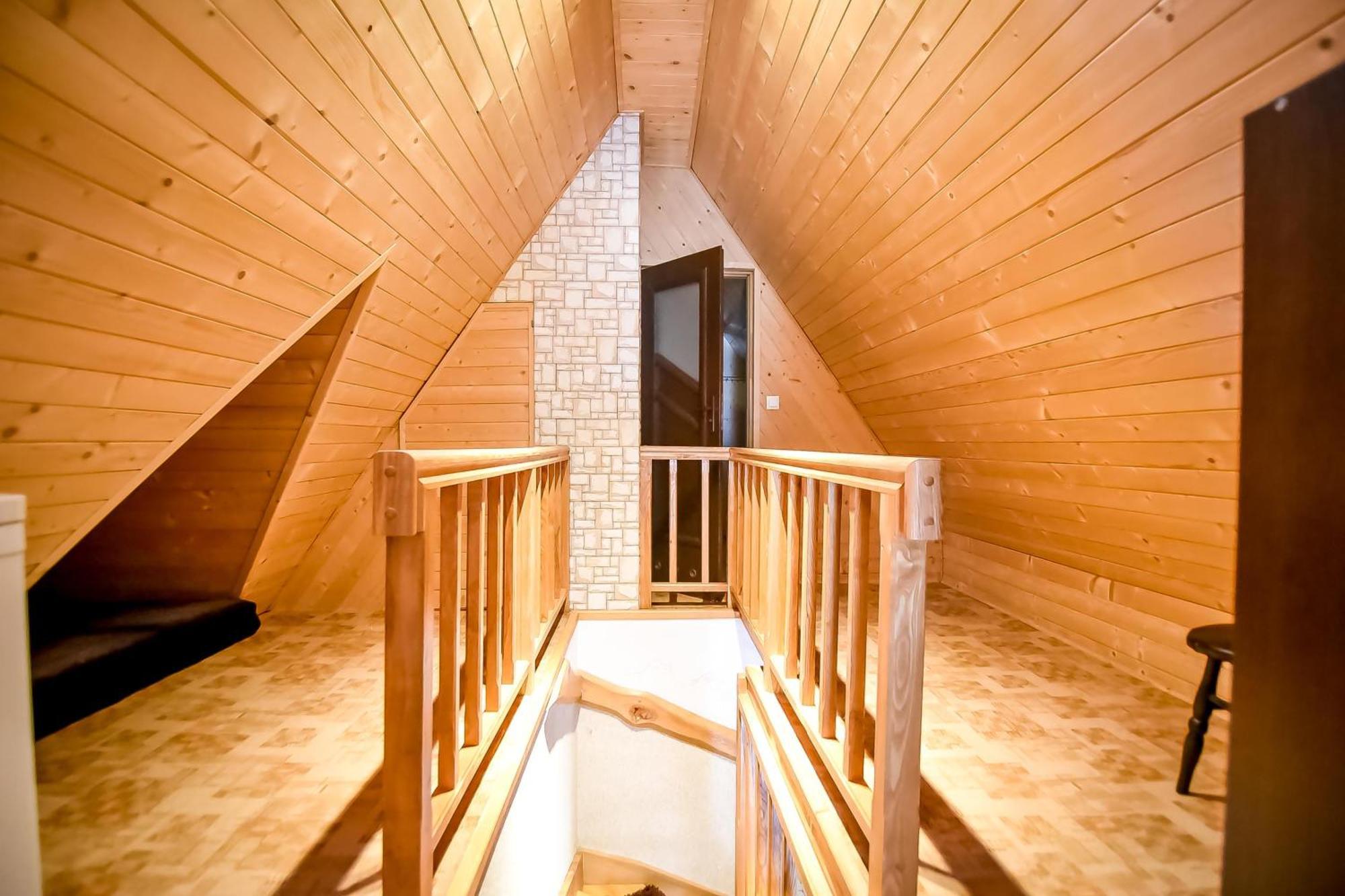 بورونين Ciukrowa Chatka Sauna & Jacuzzi المظهر الخارجي الصورة