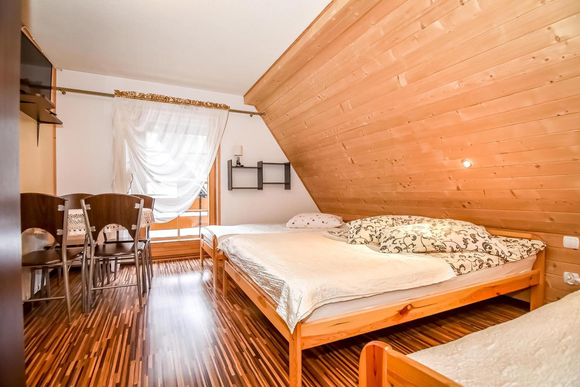 بورونين Ciukrowa Chatka Sauna & Jacuzzi المظهر الخارجي الصورة
