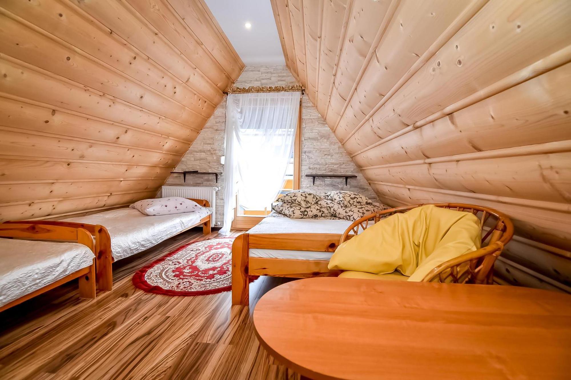 بورونين Ciukrowa Chatka Sauna & Jacuzzi المظهر الخارجي الصورة