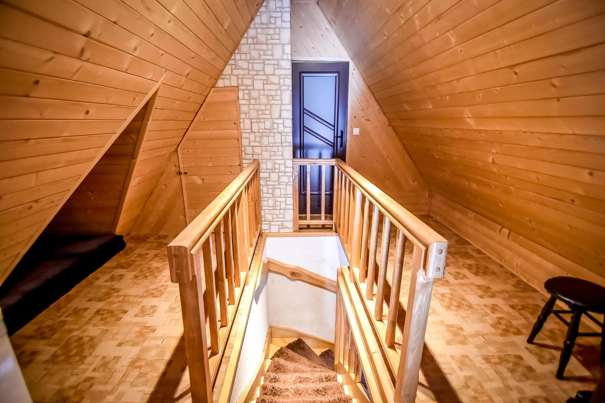 بورونين Ciukrowa Chatka Sauna & Jacuzzi المظهر الخارجي الصورة