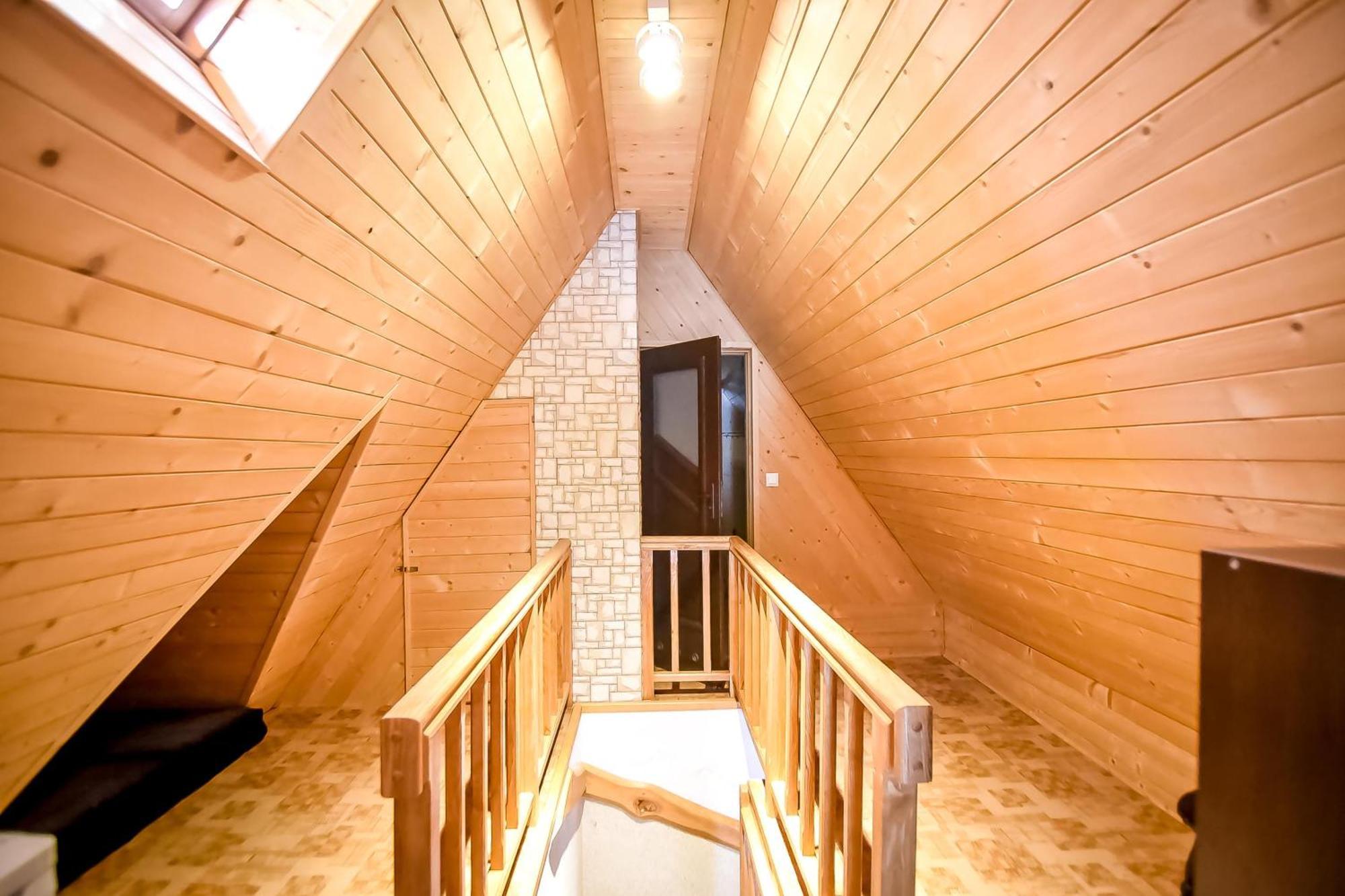 بورونين Ciukrowa Chatka Sauna & Jacuzzi المظهر الخارجي الصورة