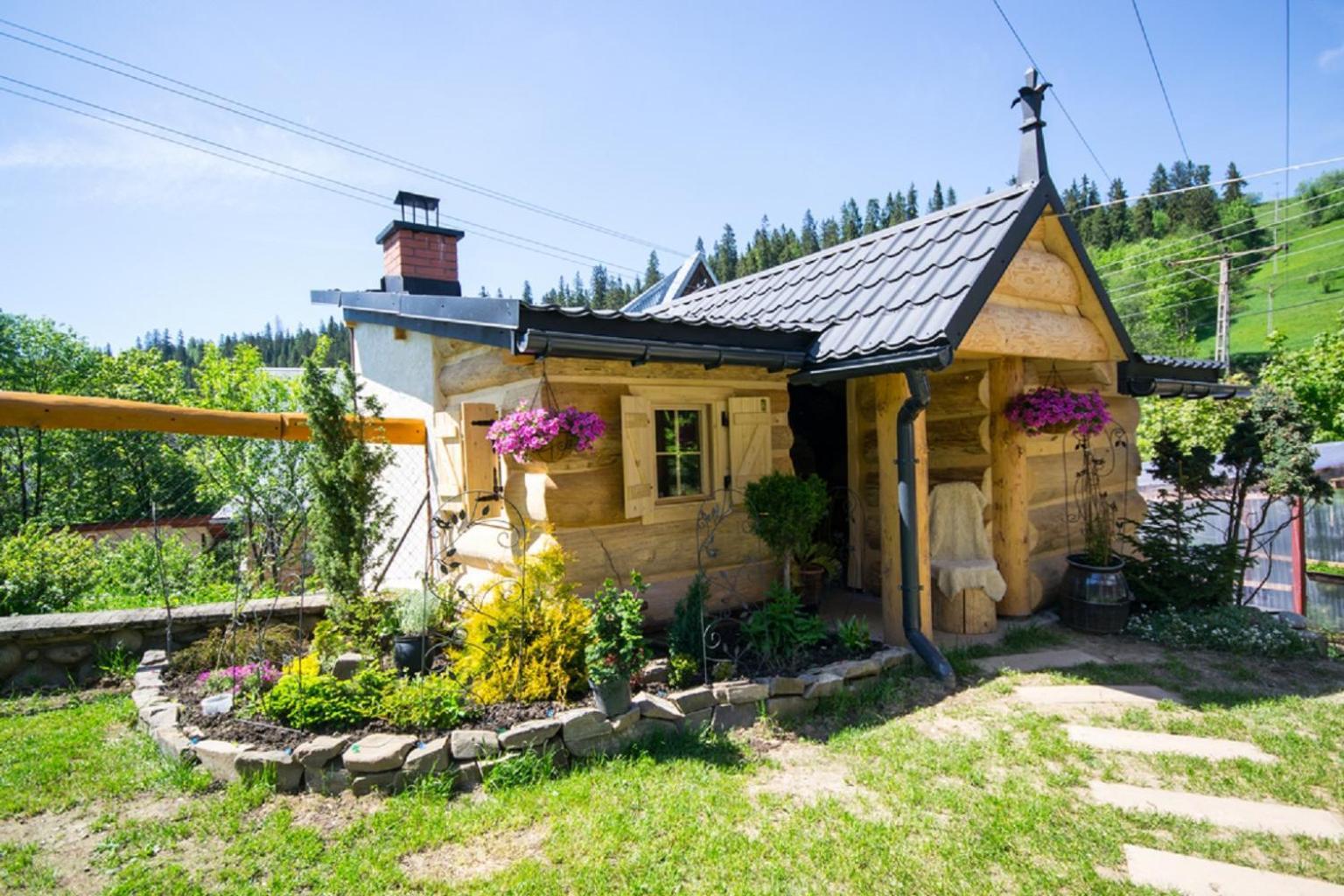 بورونين Ciukrowa Chatka Sauna & Jacuzzi المظهر الخارجي الصورة