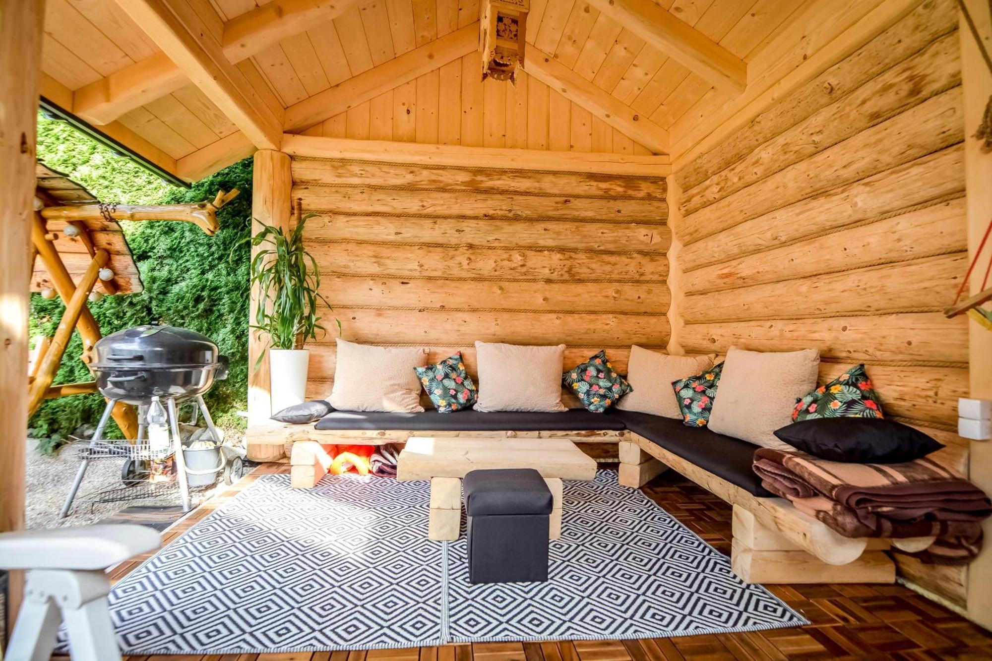 بورونين Ciukrowa Chatka Sauna & Jacuzzi المظهر الخارجي الصورة